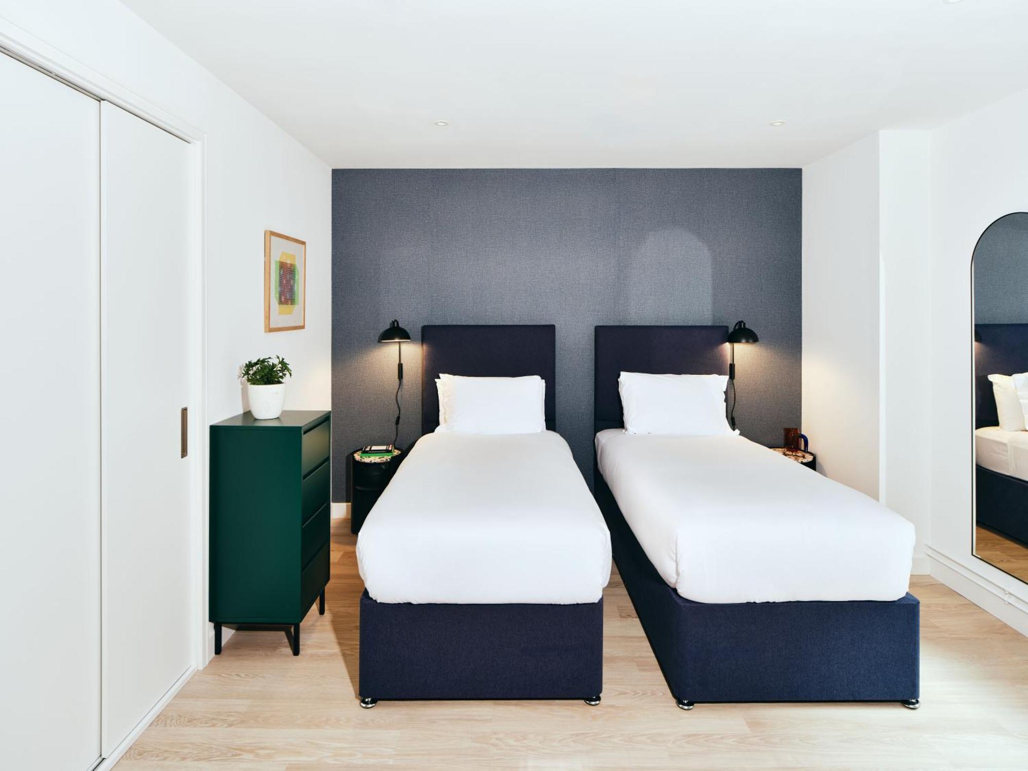Vertus Edit Canary Wharf * Londen